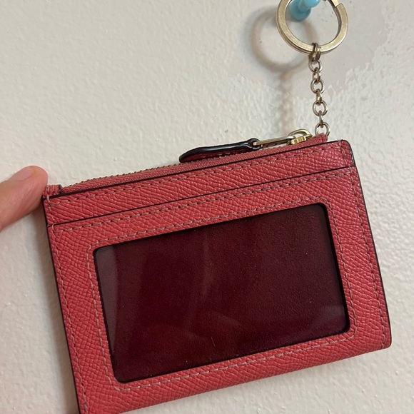 Like New 💞 Coach Rose Leather Key and Card Holder - Picture 11 of 11